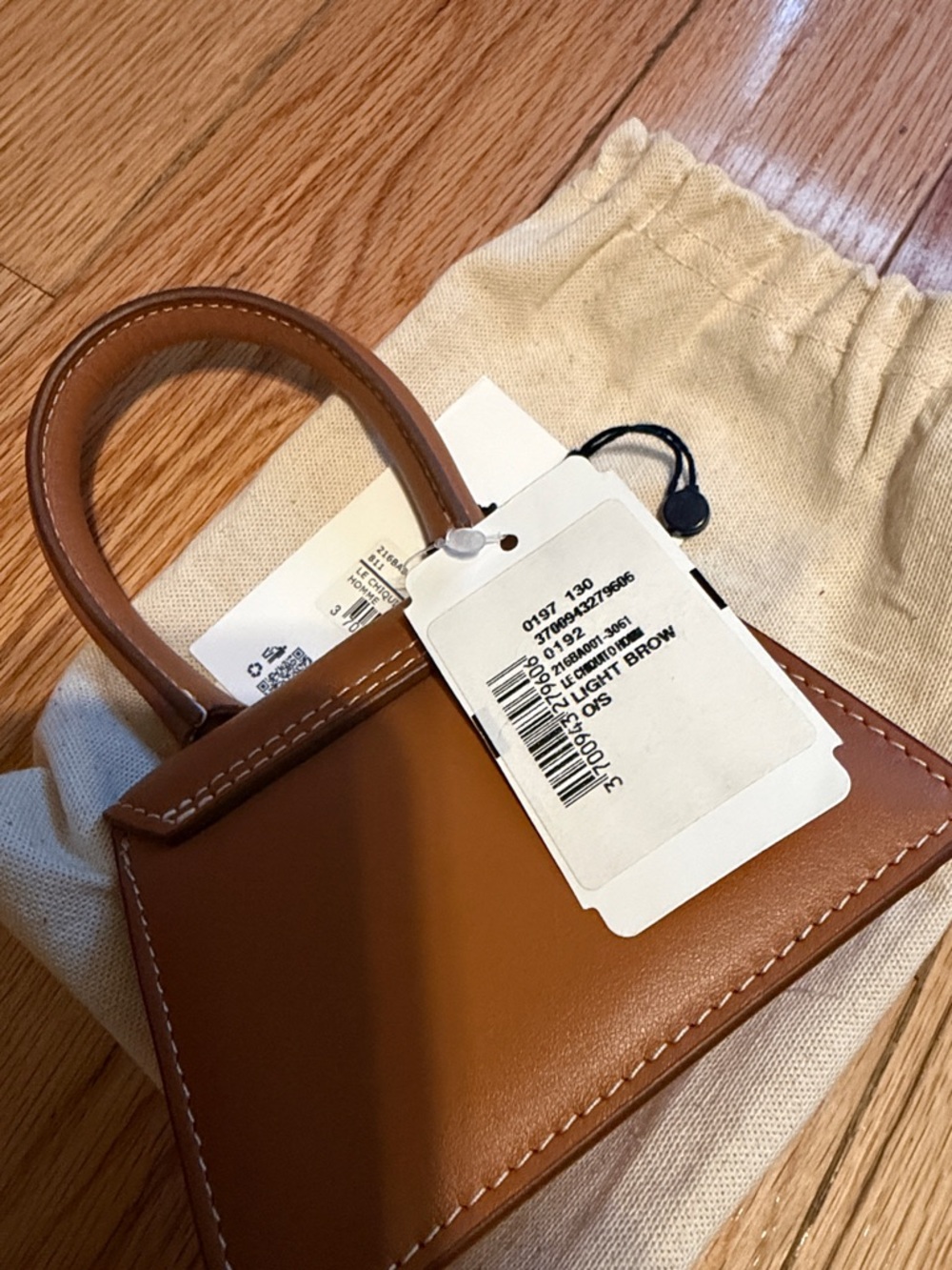 Jacquemus Tan Le Chiquito Mini Top-Handle Bag - Picture 3 of 3
